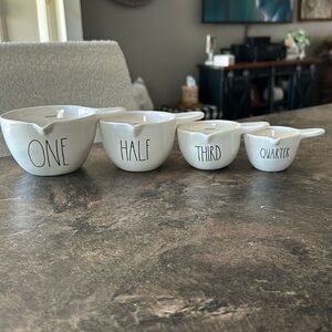 Rae Dunn measuring cups